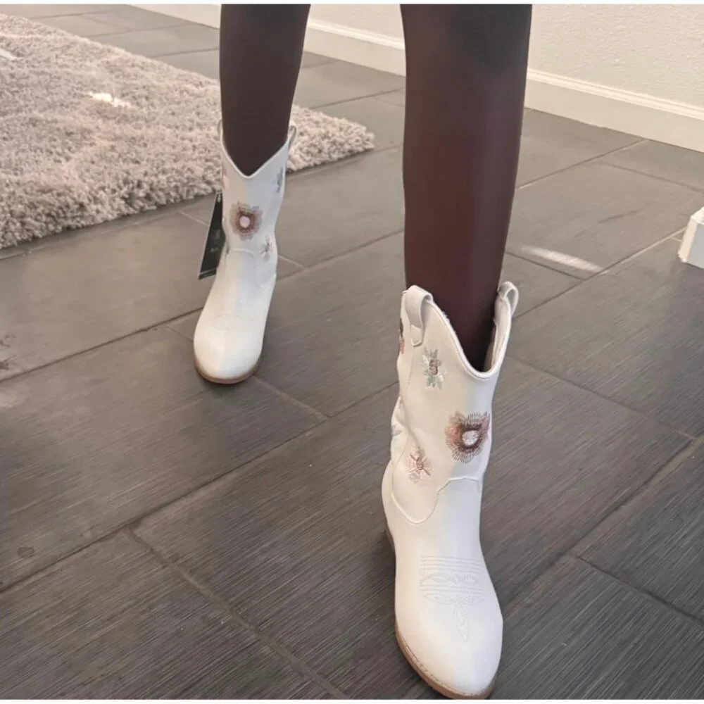 🆕Girls White Polyurethane Cowboy Floral Embroidered Western Cowgirl Boots